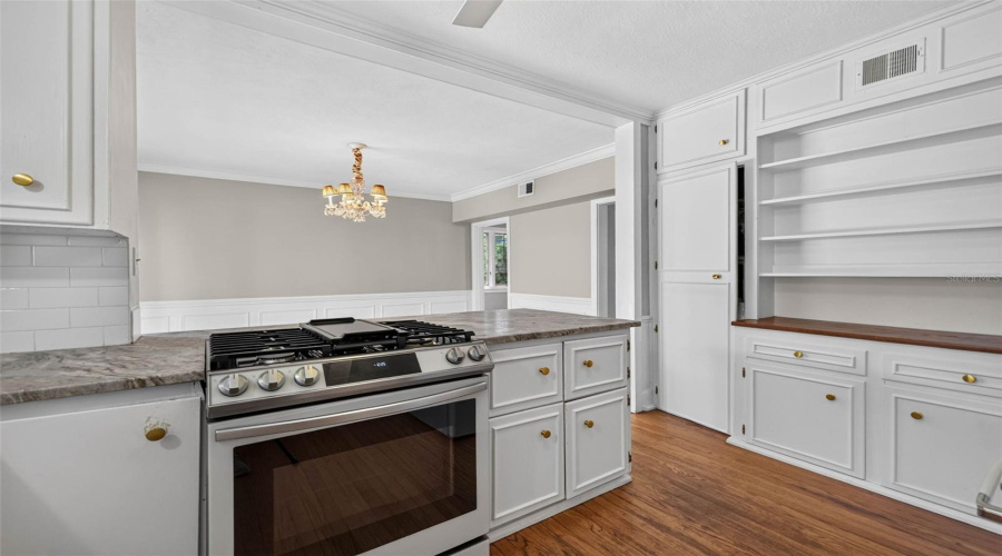 St Petersburg, Florida 33704, 2 Bedroom Bedrooms, ,2 Bathroombathrooms,Residential,For Sale,14Th,0,Mfrtb8534005