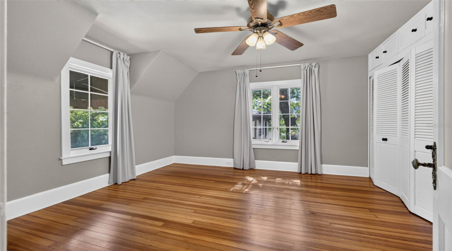St Petersburg, Florida 33704, 2 Bedroom Bedrooms, ,2 Bathroombathrooms,Residential,For Sale,14Th,0,Mfrtb8534005