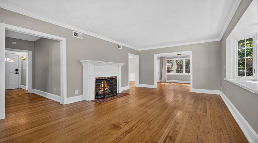 St Petersburg, Florida 33704, 2 Bedroom Bedrooms, ,2 Bathroombathrooms,Residential,For Sale,14Th,0,Mfrtb8534005