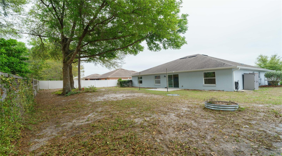 Large Backyard With No Back Neighbors