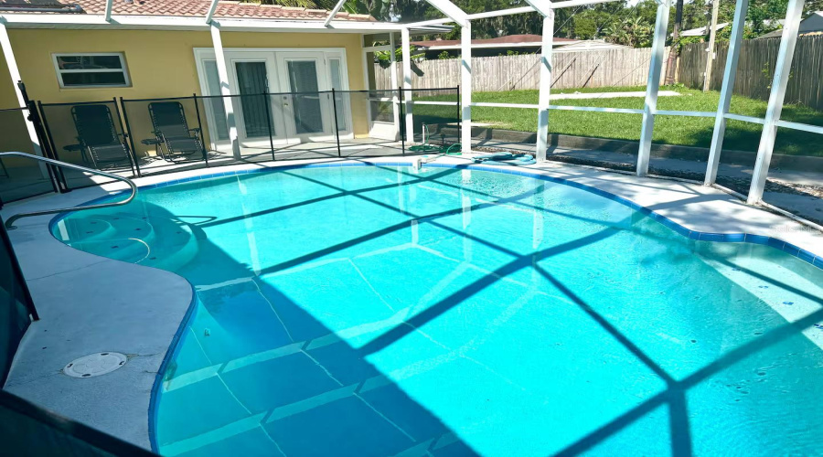 Clearwater, Florida 33759, 4 Bedroom Bedrooms, ,3 Bathroombathrooms,Residential,For Sale,Kapok Kove,0,Mfrtb8505002