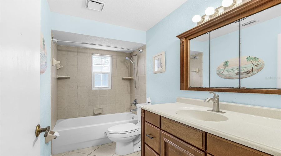 Fort Myers, Florida 33919, 3 Bedroom Bedrooms, ,2 Bathroombathrooms,Residential,For Sale,Markham,0,Mfrc7529340