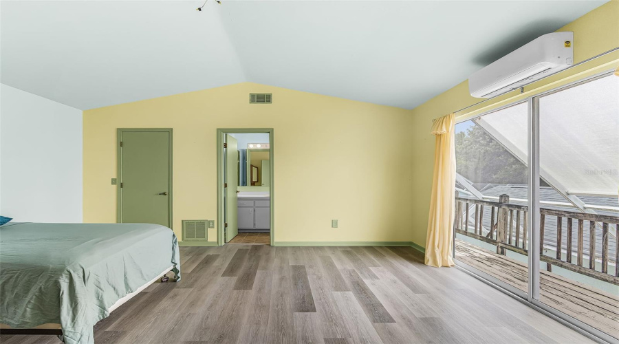 Fort Myers, Florida 33919, 3 Bedroom Bedrooms, ,2 Bathroombathrooms,Residential,For Sale,Markham,0,Mfrc7529340