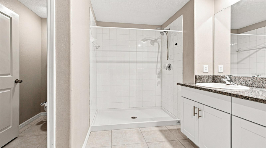 Primary En Suite