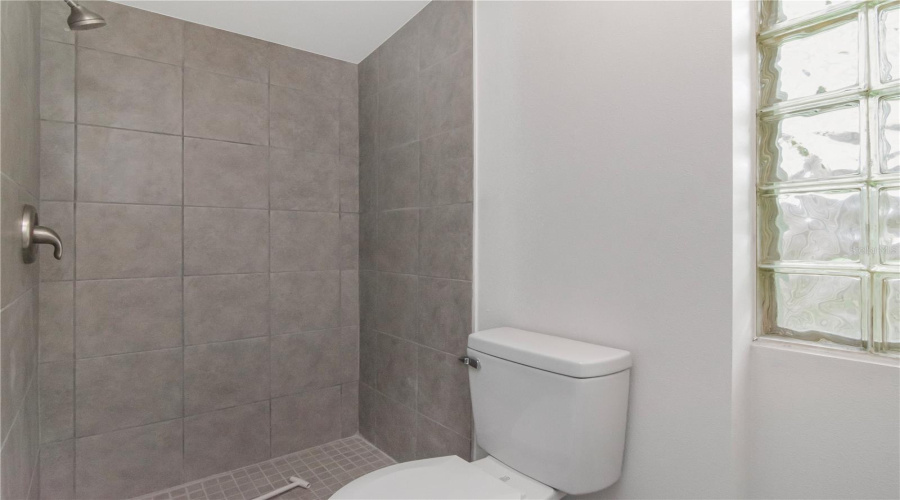 Tampa, Florida 33612, 3 Bedroom Bedrooms, ,2 Bathroombathrooms,Residential,For Sale,109Th,0,Mfrtb8515310