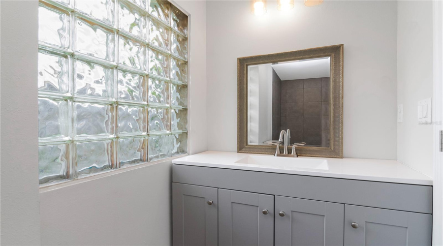 Tampa, Florida 33612, 3 Bedroom Bedrooms, ,2 Bathroombathrooms,Residential,For Sale,109Th,0,Mfrtb8515310