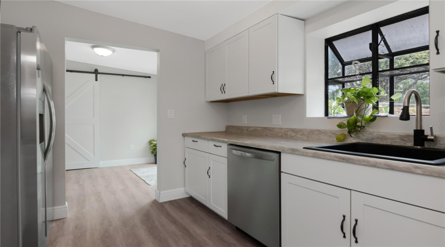 Tampa, Florida 33612, 3 Bedroom Bedrooms, ,2 Bathroombathrooms,Residential,For Sale,109Th,0,Mfrtb8515310
