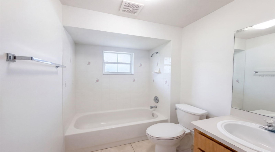 Belleview, Florida 34420, 3 Bedroom Bedrooms, ,2 Bathroombathrooms,Residential,For Sale,54Th,0,Mfro6433540