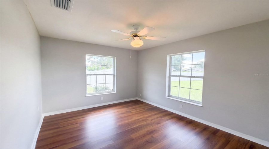 Belleview, Florida 34420, 3 Bedroom Bedrooms, ,2 Bathroombathrooms,Residential,For Sale,54Th,0,Mfro6433540