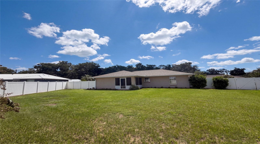 Belleview, Florida 34420, 3 Bedroom Bedrooms, ,2 Bathroombathrooms,Residential,For Sale,54Th,0,Mfro6433540