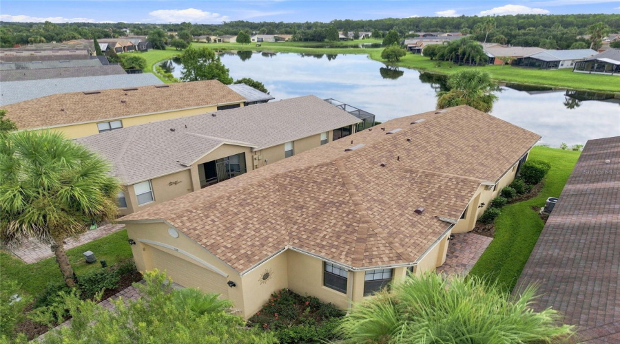 Hemmingway W/Pond View