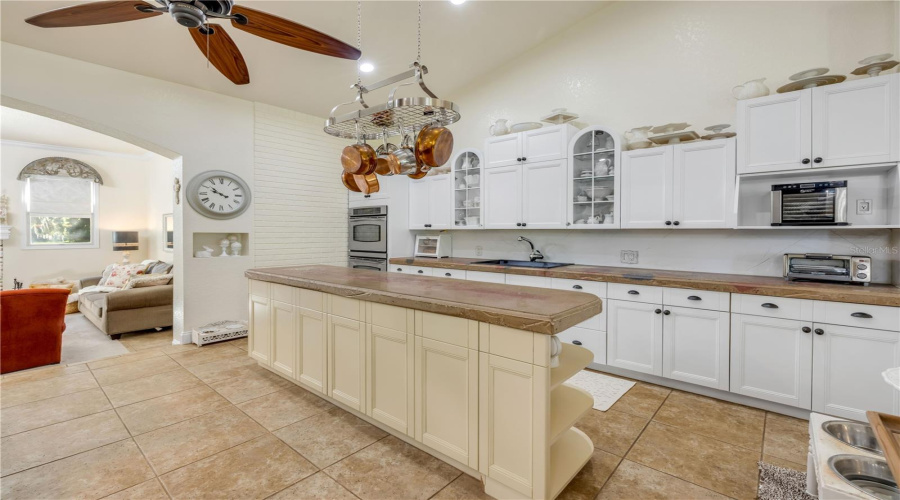 Edgewater, Florida 32132, 4 Bedroom Bedrooms, ,3 Bathroombathrooms,Residential,For Sale,Old Mission,0,Mfrns1088982