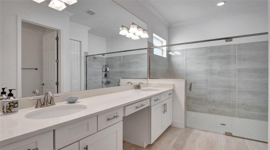 Fort Myers, Florida 33913, 4 Bedroom Bedrooms, ,3 Bathroombathrooms,Residential,For Sale,Blue Bay,0,Mfra4704228