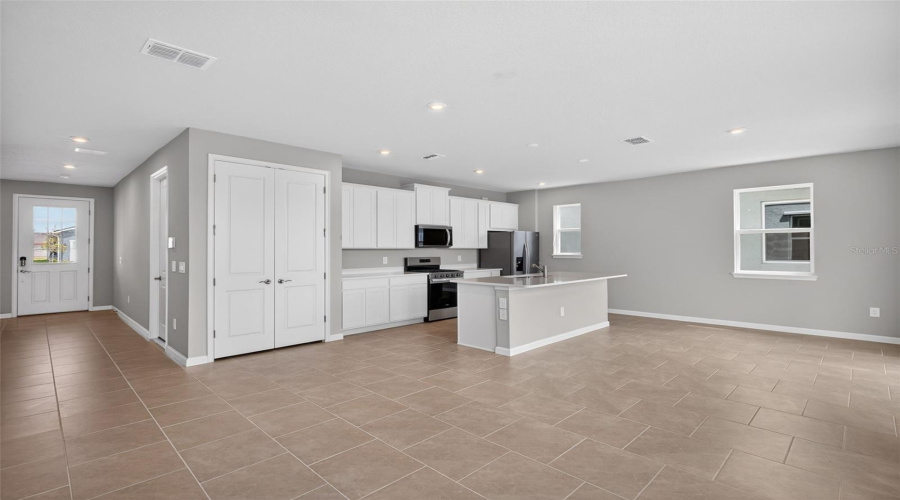 Parrish, Florida 34219, 3 Bedroom Bedrooms, ,2 Bathroombathrooms,Residential,For Sale,Oxeye,0,Mfrtb8487169