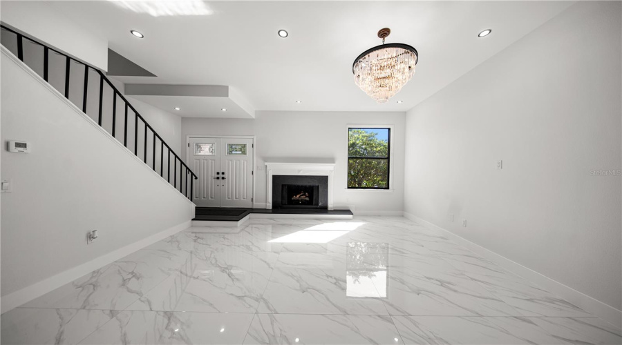 Tampa, Florida 33606, 2 Bedroom Bedrooms, ,2 Bathroombathrooms,Residential,For Sale,Davis,0,Mfrtb8538962