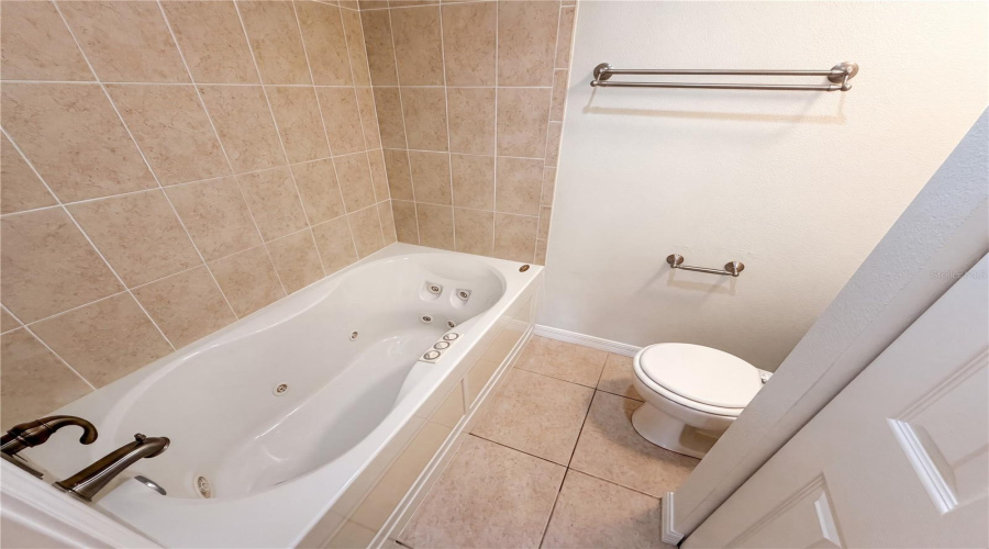 Titusville, Florida 32796, 3 Bedroom Bedrooms, ,3 Bathroombathrooms,Residential,For Sale,Dairy,0,Mfro6427221