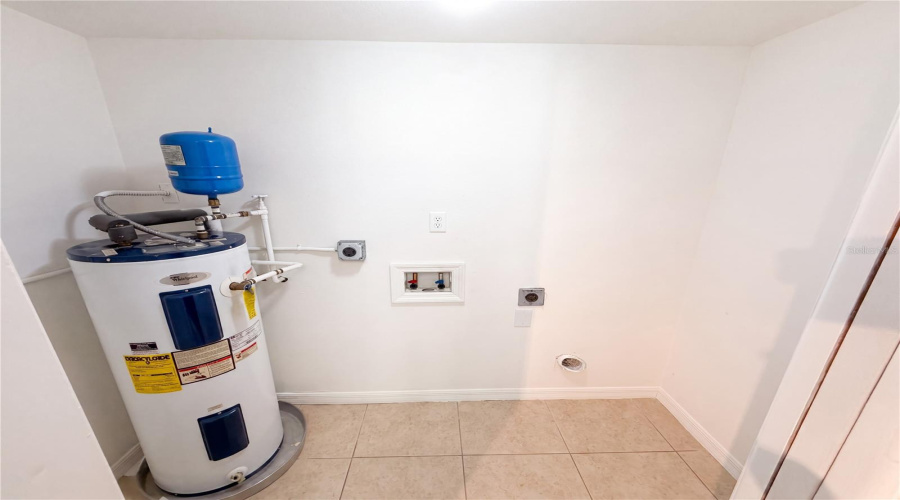 Titusville, Florida 32796, 3 Bedroom Bedrooms, ,3 Bathroombathrooms,Residential,For Sale,Dairy,0,Mfro6427221