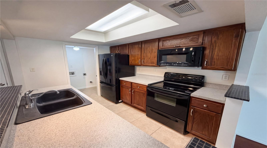 Titusville, Florida 32796, 3 Bedroom Bedrooms, ,3 Bathroombathrooms,Residential,For Sale,Dairy,0,Mfro6427221
