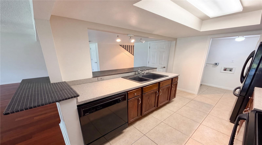 Titusville, Florida 32796, 3 Bedroom Bedrooms, ,3 Bathroombathrooms,Residential,For Sale,Dairy,0,Mfro6427221