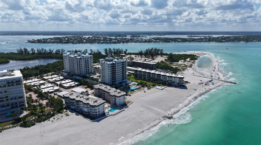 Sarasota, Florida 34236, 2 Bedroom Bedrooms, ,2 Bathroombathrooms,Residential,For Sale,Benjamin Franklin,0,Mfra4696174