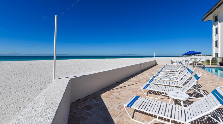 Sarasota, Florida 34236, 2 Bedroom Bedrooms, ,2 Bathroombathrooms,Residential,For Sale,Benjamin Franklin,0,Mfra4696174