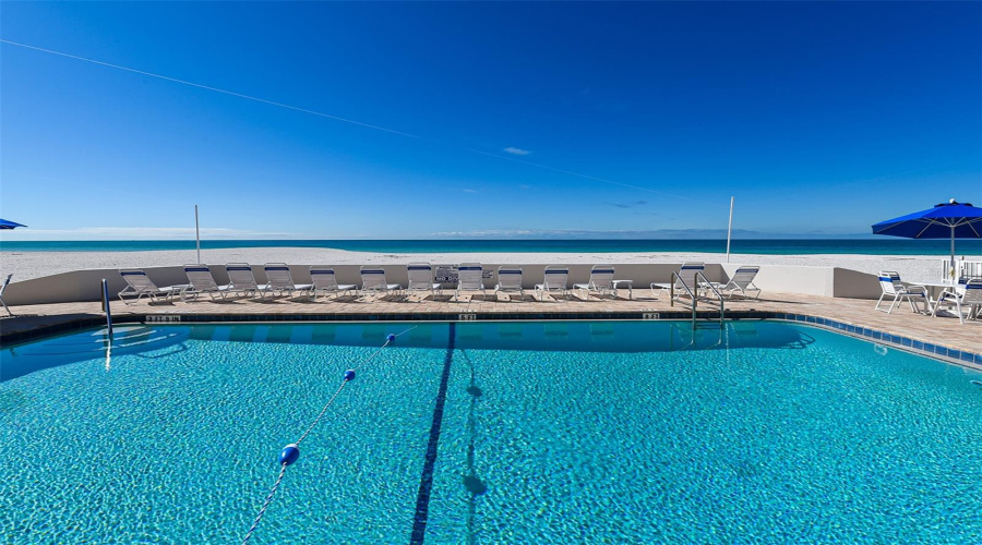 Sarasota, Florida 34236, 2 Bedroom Bedrooms, ,2 Bathroombathrooms,Residential,For Sale,Benjamin Franklin,0,Mfra4696174