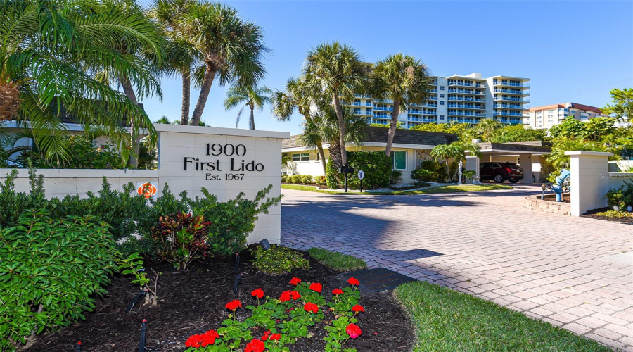 Sarasota, Florida 34236, 2 Bedroom Bedrooms, ,2 Bathroombathrooms,Residential,For Sale,Benjamin Franklin,0,Mfra4696174