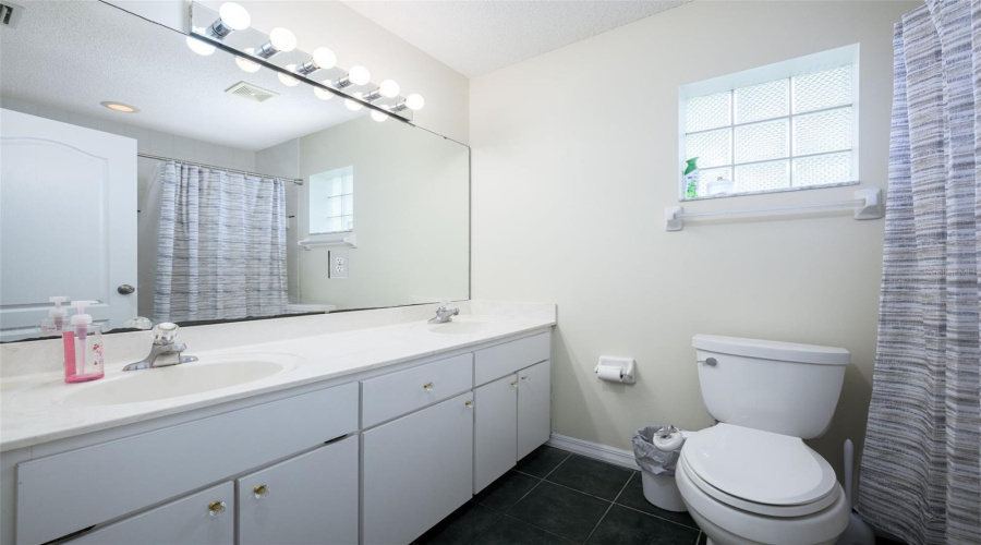 Ormond Beach, Florida 32174, 3 Bedroom Bedrooms, ,2 Bathroombathrooms,Residential,For Sale,Spiveys,0,Mfrns1088496