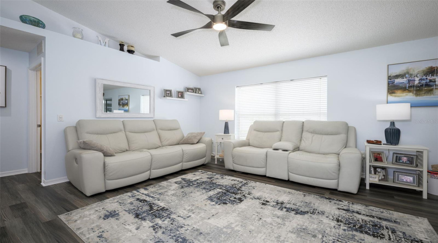 Ormond Beach, Florida 32174, 3 Bedroom Bedrooms, ,2 Bathroombathrooms,Residential,For Sale,Spiveys,0,Mfrns1088496