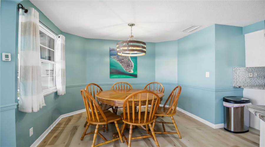 Bradenton, Florida 34210, 3 Bedroom Bedrooms, ,2 Bathroombathrooms,Residential,For Sale,99Th,0,Mfra4691291