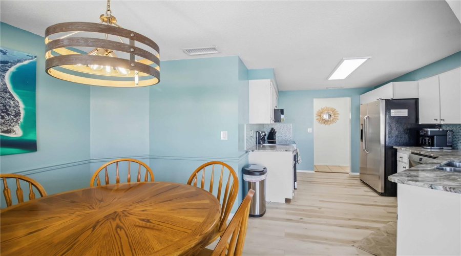 Bradenton, Florida 34210, 3 Bedroom Bedrooms, ,2 Bathroombathrooms,Residential,For Sale,99Th,0,Mfra4691291