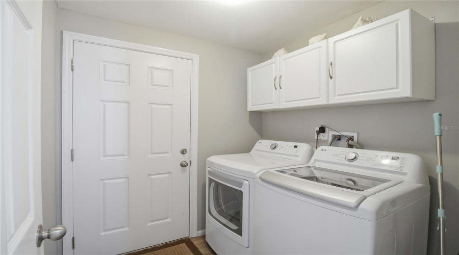 Bradenton, Florida 34210, 3 Bedroom Bedrooms, ,2 Bathroombathrooms,Residential,For Sale,99Th,0,Mfra4691291