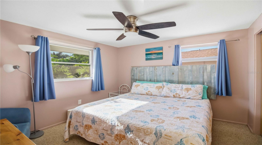 Bradenton, Florida 34210, 3 Bedroom Bedrooms, ,2 Bathroombathrooms,Residential,For Sale,99Th,0,Mfra4691291