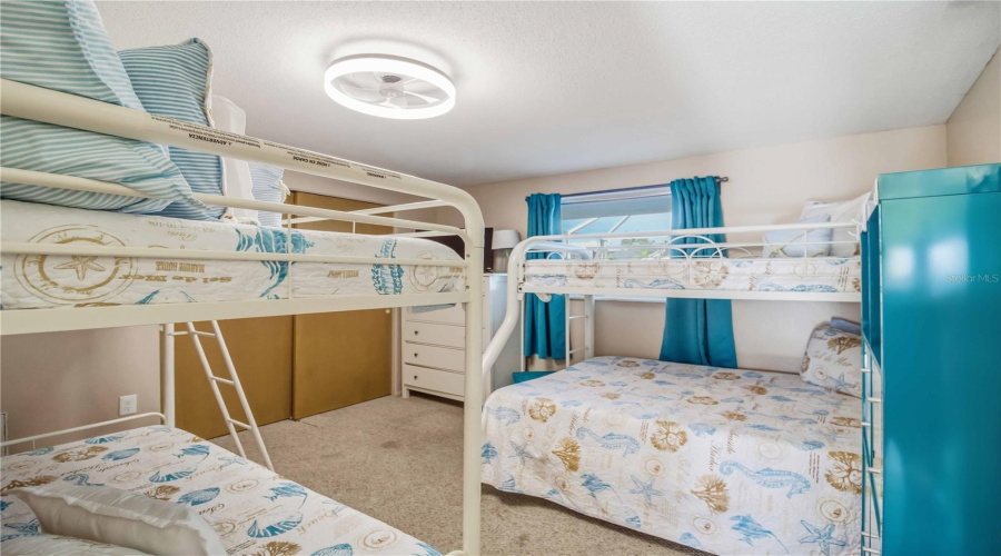 Bradenton, Florida 34210, 3 Bedroom Bedrooms, ,2 Bathroombathrooms,Residential,For Sale,99Th,0,Mfra4691291