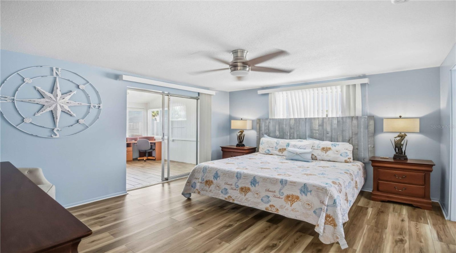 Bradenton, Florida 34210, 3 Bedroom Bedrooms, ,2 Bathroombathrooms,Residential,For Sale,99Th,0,Mfra4691291