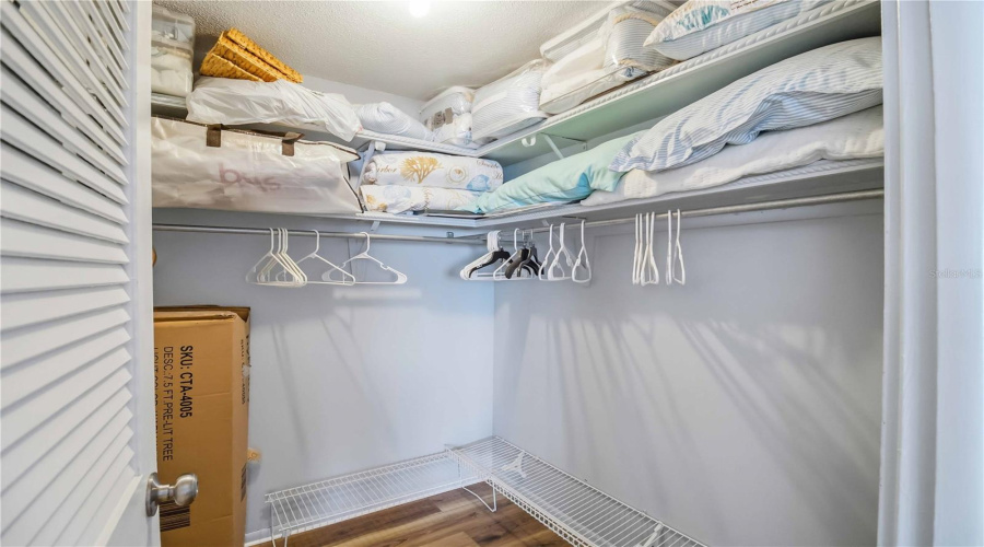 Bradenton, Florida 34210, 3 Bedroom Bedrooms, ,2 Bathroombathrooms,Residential,For Sale,99Th,0,Mfra4691291