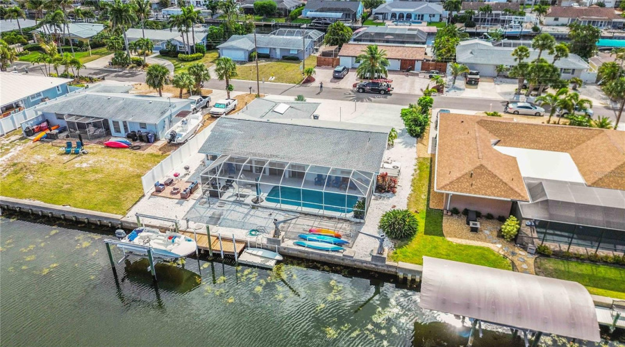Bradenton, Florida 34210, 3 Bedroom Bedrooms, ,2 Bathroombathrooms,Residential,For Sale,99Th,0,Mfra4691291
