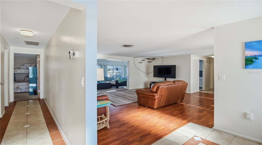Bradenton, Florida 34210, 3 Bedroom Bedrooms, ,2 Bathroombathrooms,Residential,For Sale,99Th,0,Mfra4691291