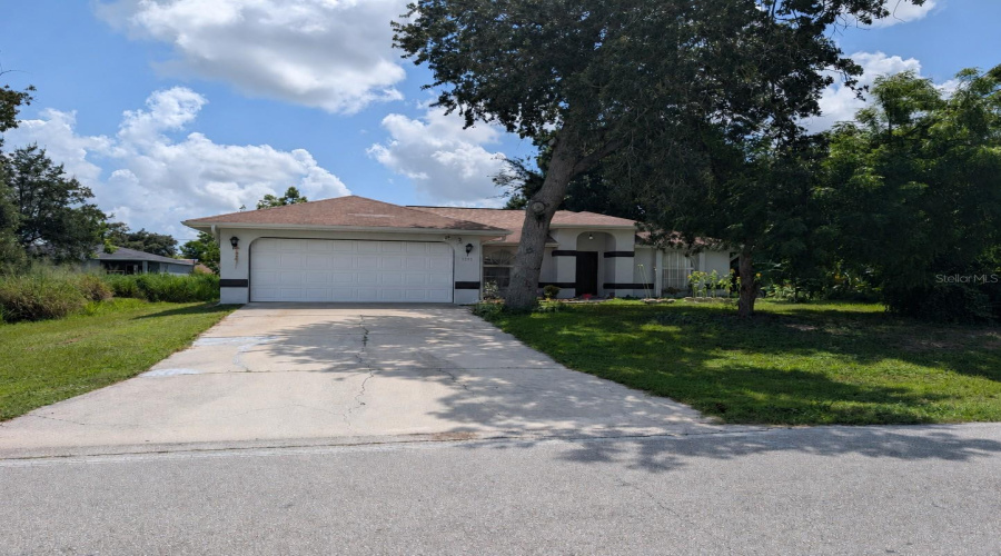 Port Charlotte, Florida 33952, 3 Bedroom Bedrooms, ,2 Bathroombathrooms,Residential,For Sale,Viscaya,0,Mfrc7529910