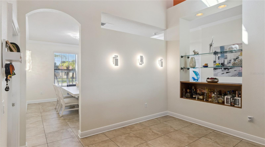 Lakeland, Florida 33810, 4 Bedroom Bedrooms, ,3 Bathroombathrooms,Residential,For Sale,Sunset Lake,0,Mfrs5153494