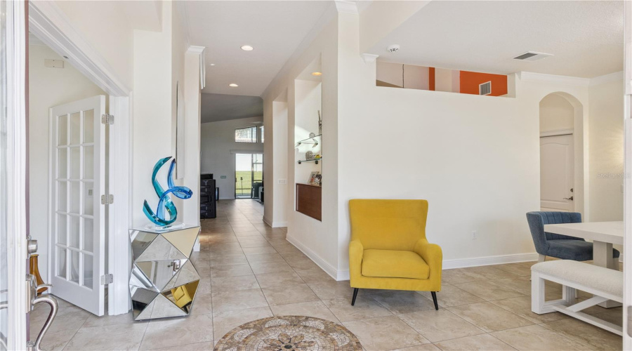 Lakeland, Florida 33810, 4 Bedroom Bedrooms, ,3 Bathroombathrooms,Residential,For Sale,Sunset Lake,0,Mfrs5153494
