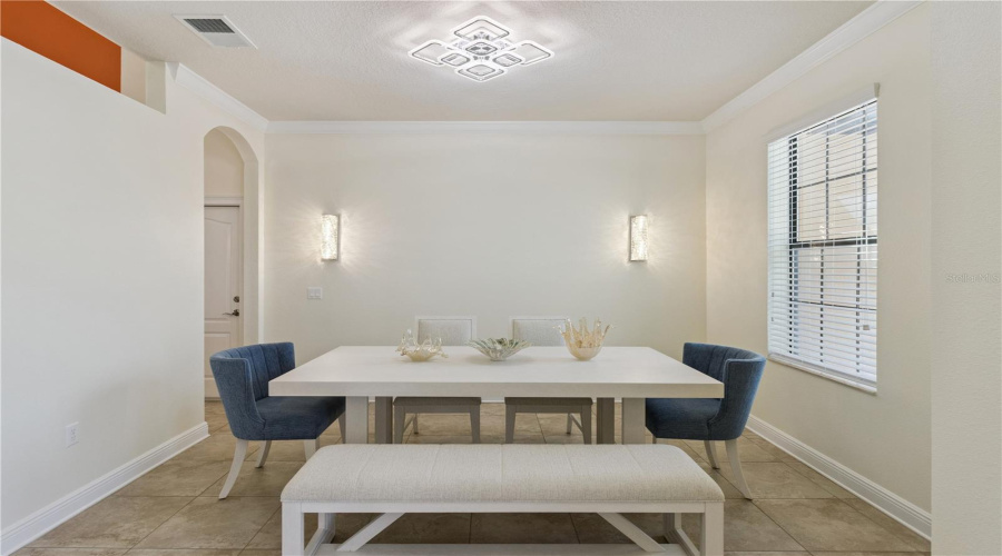 Lakeland, Florida 33810, 4 Bedroom Bedrooms, ,3 Bathroombathrooms,Residential,For Sale,Sunset Lake,0,Mfrs5153494