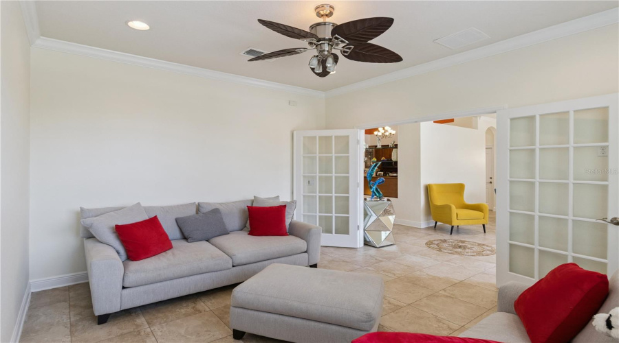 Lakeland, Florida 33810, 4 Bedroom Bedrooms, ,3 Bathroombathrooms,Residential,For Sale,Sunset Lake,0,Mfrs5153494