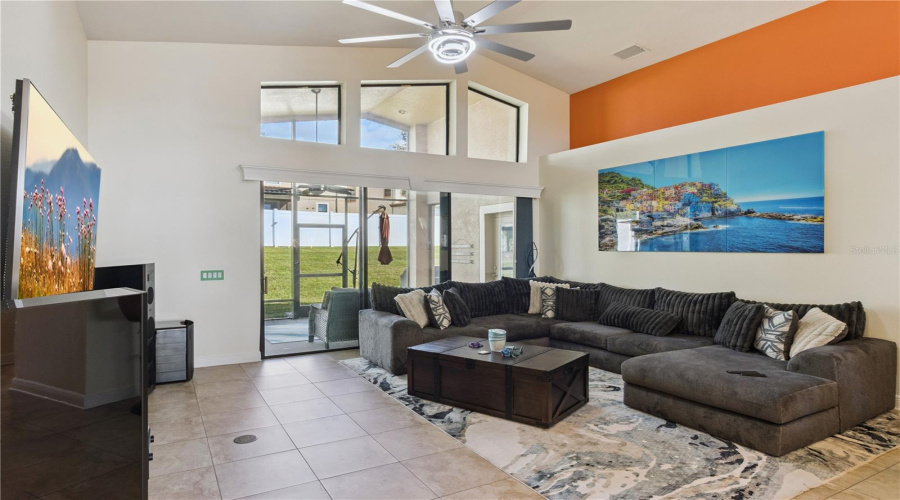 Lakeland, Florida 33810, 4 Bedroom Bedrooms, ,3 Bathroombathrooms,Residential,For Sale,Sunset Lake,0,Mfrs5153494