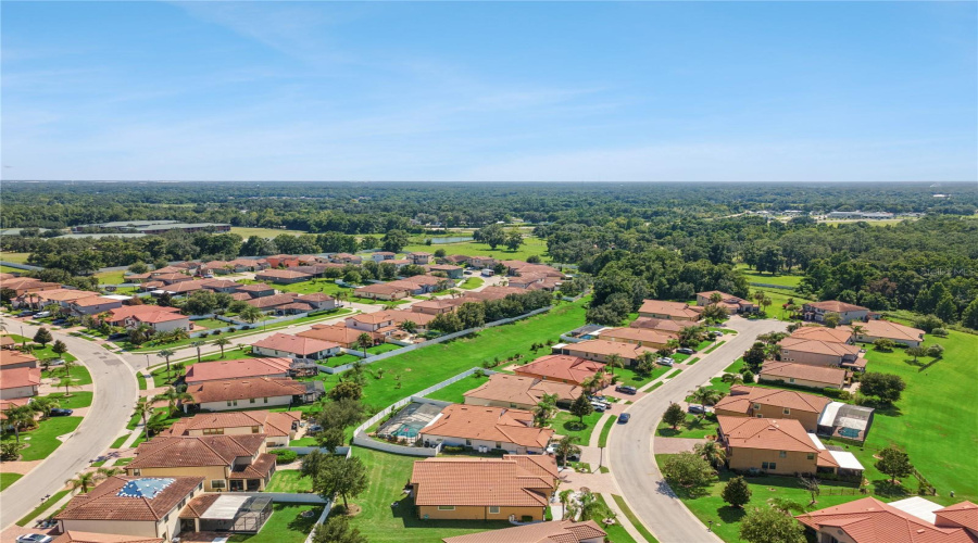 Lakeland, Florida 33810, 4 Bedroom Bedrooms, ,3 Bathroombathrooms,Residential,For Sale,Sunset Lake,0,Mfrs5153494