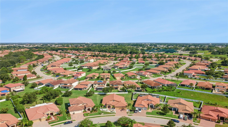 Lakeland, Florida 33810, 4 Bedroom Bedrooms, ,3 Bathroombathrooms,Residential,For Sale,Sunset Lake,0,Mfrs5153494