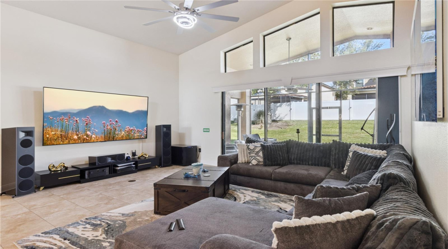 Lakeland, Florida 33810, 4 Bedroom Bedrooms, ,3 Bathroombathrooms,Residential,For Sale,Sunset Lake,0,Mfrs5153494