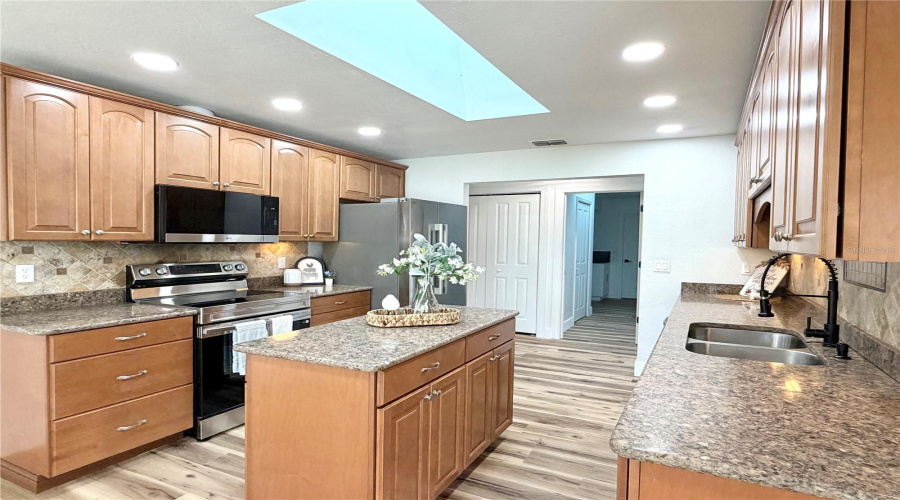 Ocala, Florida 34473, 3 Bedroom Bedrooms, ,2 Bathroombathrooms,Residential,For Sale,46Th,0,Mfrr4911835