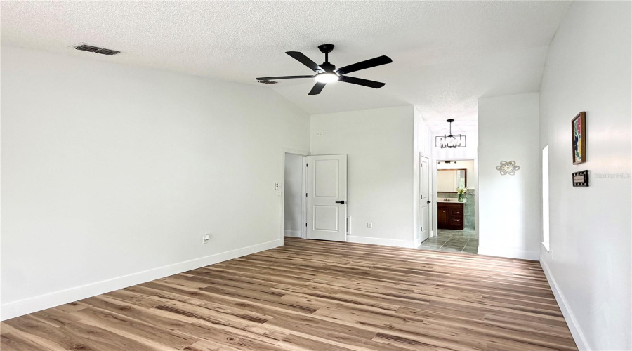 Ocala, Florida 34473, 3 Bedroom Bedrooms, ,2 Bathroombathrooms,Residential,For Sale,46Th,0,Mfrr4911835