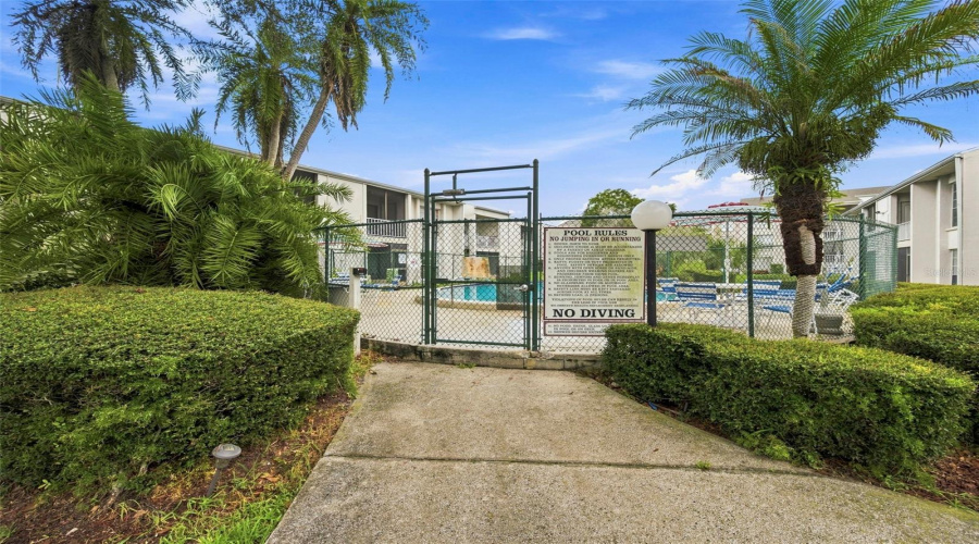 Clearwater, Florida 33759, 1 Bedroom Bedrooms, ,1 Bathroombathrooms,Residential,For Sale,State Road 590,0,Mfrtb8542343